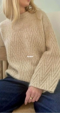 Woodlark Sweater Solo by Lene Holme Samsøe  - LeKnit - Russian Translated
