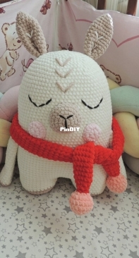 Crochet Story Shop - Liliya - Sleepy Pillow Llama - Almofa de Lhama Sonolenta - Portuguese - Translated