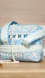 Cosmetic bag