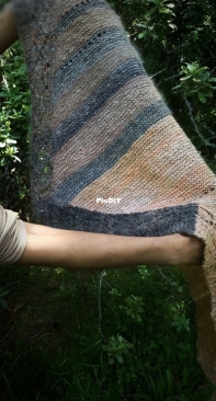 Lady Love Shawl by Daki De Alwis_Free