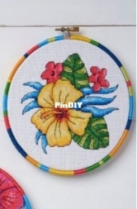 Anchor 0022500-000010-05 - Hibiscus Hoop by Heather Nugent - Free