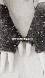 Rinne wristwarmers by Kinder Vis-Free