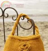 Drops Design-98-50-Felted bag with crochet flower- Free