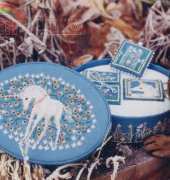 Chatelaine Designs CHAT 037 – Mystic Meadow Box (The Unicorn Toys)