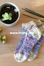 Short Stroke Socks by Marina Gvozdeva