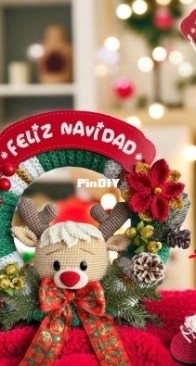 Knitoys and Crafts - Wreath and Rudolph the Reindeer - Corona y Rodolfo el Reno - Spanish