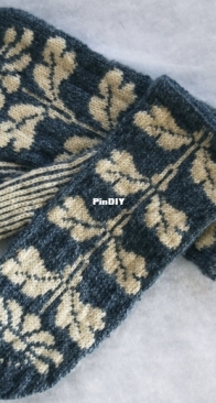 Katies Mittens by Kristin Lamm