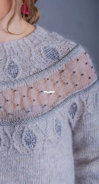 Dragon scales by Pope Vergara - Spanish
