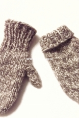 Mittens by Anna Pepe-Italian-Free