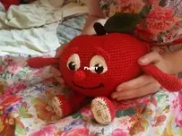 Red apple