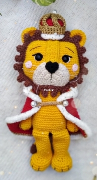 Enlinhada - Stefhanie Gama - Frederico the King - O Rei Frederico - Portuguese