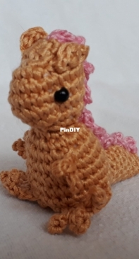Amigurumi little Dragon
