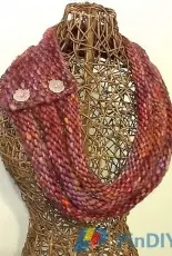 My Friend Bonnie Cowl  by Rose Williams/Knitting Friends Designs-Free