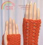 Kisses Fingerless Gloves - Yarn Confections - Kris Olson