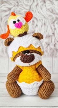 Crochet Wonders Design - Crochet Funny Bear - Olga Kurchenko - Outfit Chicken for Bear