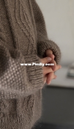 Filcolana-Rosenborg Sweater by Maria Bach Jensen-English,Danish,German-Free