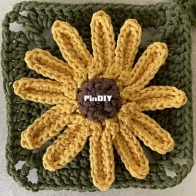 Made by Lisek - Anna Lisek - Rudbeckia Flower Granny Square