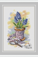 Green Terrace -  Muscari and Bobbin by Anna Petunova
