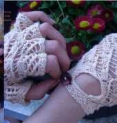 Bo Peep Lace Fingerless Gloves by Louisa Sisson and Emma Grundy Haigh - Free