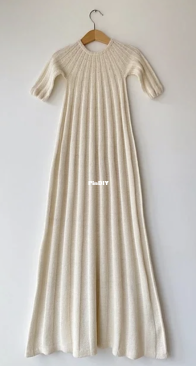 Anna’s Christening Gown - PetiteKnit - Mette Wendelboe Okkels - English