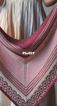 Slipdream Shawl by Em Lyn Knits