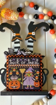Stitching With the Housewives - Dapper Doodads - Trick or Treat