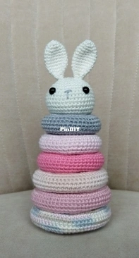 Stacking toy rabbit