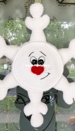 Lisa Kingsley Designs - Snowflake Door Hanger