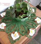 Calla Lily Buffet Set Doily