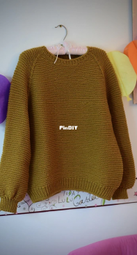 Hara Sweater- Zsuzsanna Orthodoxou