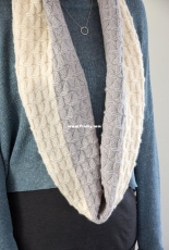 Winter Jasmine Cowl by anna ravenscroft