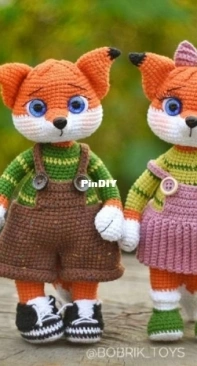 Bobrik toys - Natalia Bober - Foxes Rina and Fox