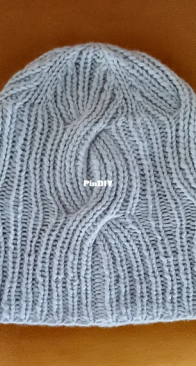 Twisting Rib Hat by Deborah Doherty - Free