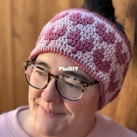 Juniper and Oakes - Erin Toews (Erin Doyle) - Mosaic Hearts Ear Warmer