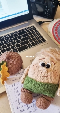 KBloveknitting _ crochet acorn and worm toy pattern ( amigurumi oak tree ) _ English