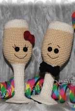 Zhaya Designs - Mr and Mrs Champagne -  Dutch - Translated - Free