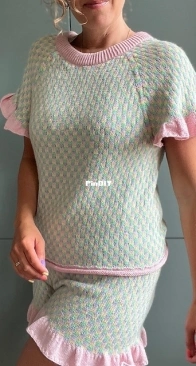 Another Brick in the Wall Tee by  Katja Dyrberg Popknit