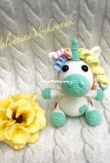 Valentina Voskovnuk - Rainbow Unicorn - Russian - Free