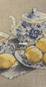Lemon Tea designed by De Selby