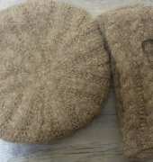 brown hat