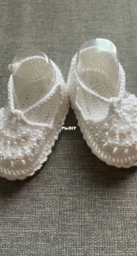 newborn baby shoes