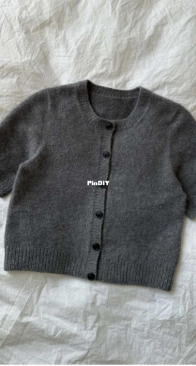 Maggie Cardigan by Mette Wendelboe Okkels - PetiteKnit - Norwegian
