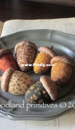 Woodland Primitives - Woodland Acorns