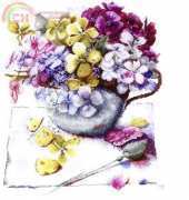 Marjolein Bastin Purple bouquet