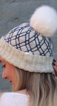 Diamond Lattice Hat by Kaitlin Barthold-Free