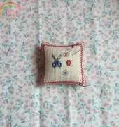 my first pin cushion.