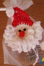 The Crochet Hookers -  Lynn Barrett-Smith - Santa Motif