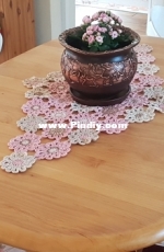 Table runner flowers