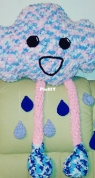Happy rainy cloud