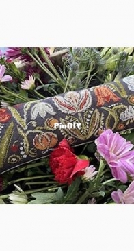 Shakespeares Peddler - Painted Flowers